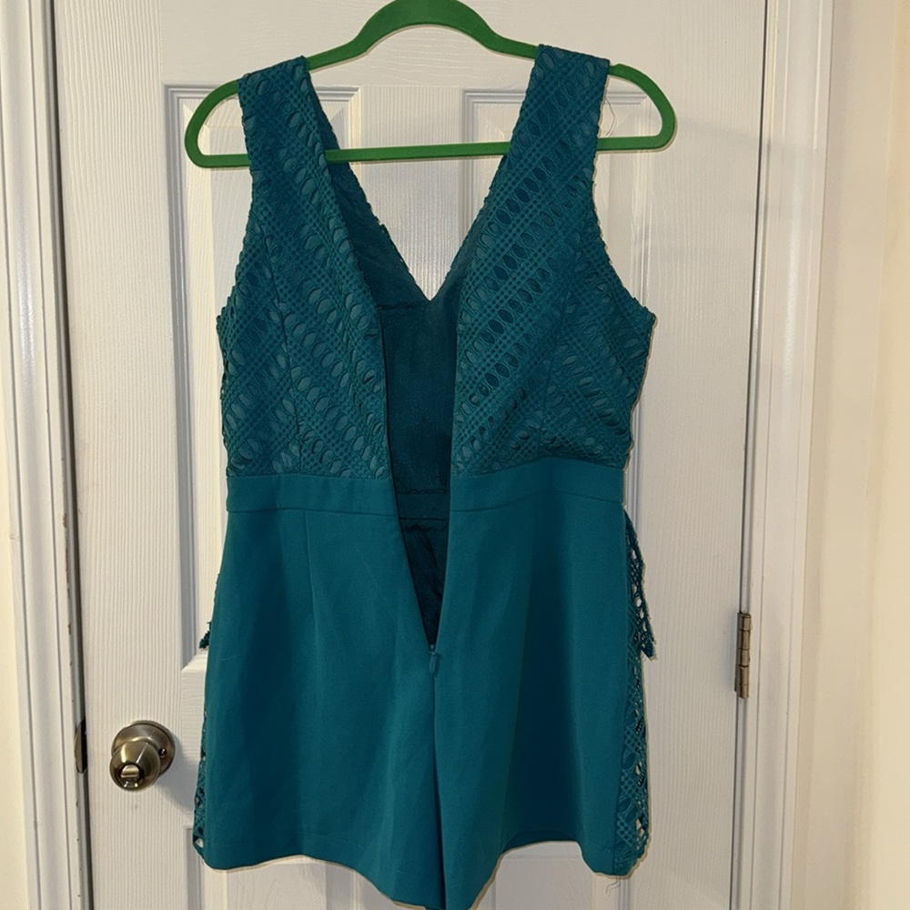 Adelyn Rae Romper - Picture 3 of 5